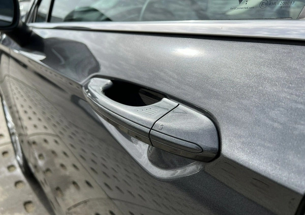 Ford Mondeo cena 97900 przebieg: 48725, rok produkcji 2020 z Wasilków małe 781